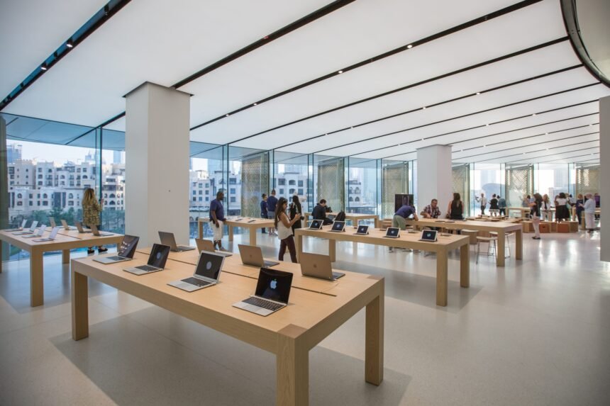 Apple Stores in Dubai